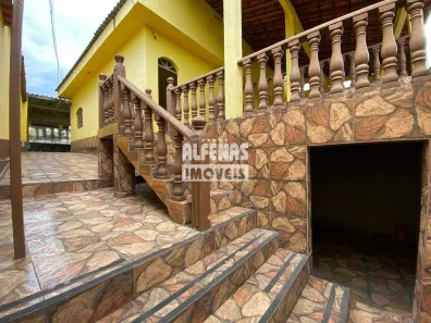 Casa com 3 Quartos à venda, 200m² no Perobas, Contagem