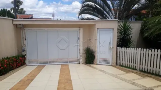 Casa com 3 Quartos à venda, 240m² no Parque Novo Mundo, Americana