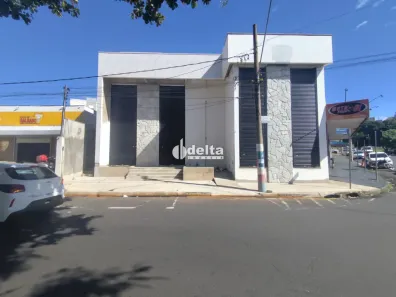 Ponto Comercial com 4 Quartos para alugar, 160m² no Presidente Roosevelt, Uberlândia