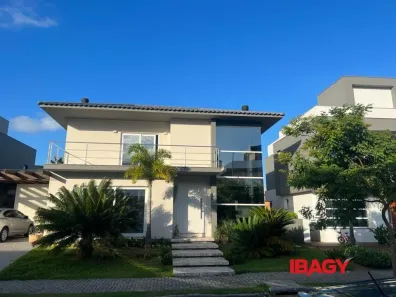 Casa de Condomínio com 4 Quartos para alugar, 340m² no Rio Tavares, Florianópolis
