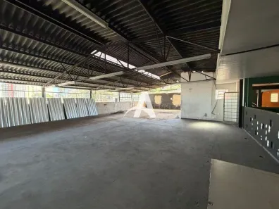 Sala Comercial para alugar, 550m² no Fundinho, Uberlândia