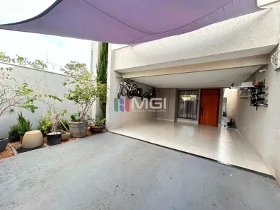 Casa com 3 Quartos à venda, 169m² no Vila Rosa, Goiânia