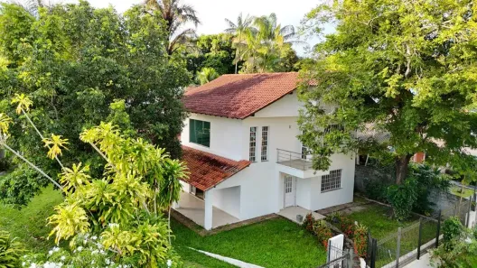 Sobrado com 3 Quartos à venda, 1035m² no Coroado, Manaus