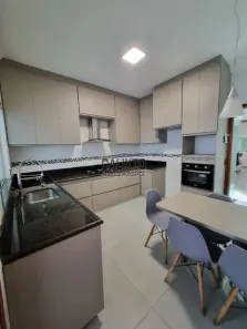 Casa com 4 Quartos à venda, 200m² no Carajás, Uberlândia