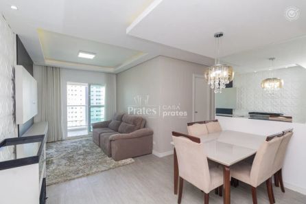 Apartamento com 2 Quartos à venda, 65m² no Centro, Curitiba