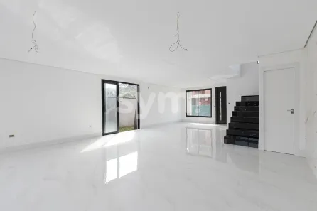 Casa de Condomínio com 3 Quartos à venda, 171m² no Santa Cândida, Curitiba