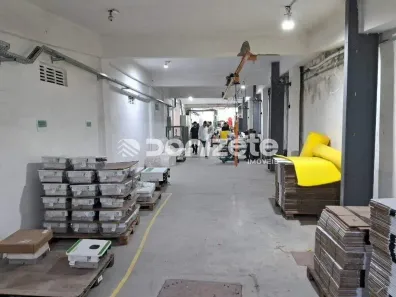 Galpão/Depósito/Armazém para alugar, 1350m² no Campestre, Santo André