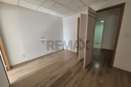 Sala Comercial à venda, 32m² no Del Castilho, Rio de Janeiro