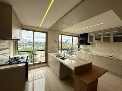 Apartamento com 3 Quartos para alugar, 233m² no Real Parque, São Paulo