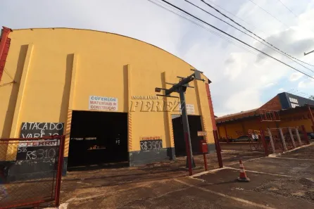 Galpão/Depósito/Armazém para alugar, 2000m² no Paulista, Londrina