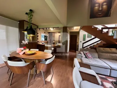 Casa com 3 Quartos à venda, 250m² no Pântano do Sul, Florianópolis