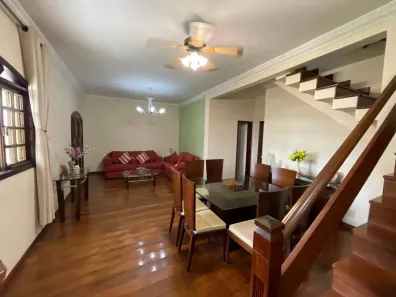 Casa com 4 Quartos à venda, 334m² no Jardim Sulacap, Rio de Janeiro