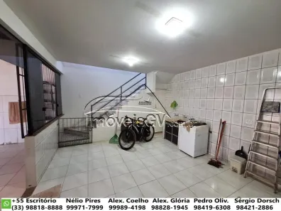 Casa com 5 Quartos à venda, 360m² no Ilha dos Araújos, Governador Valadares
