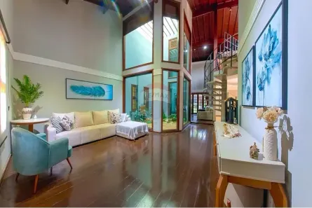 Sobrado com 4 Quartos à venda, 339m² no Centro, Araras