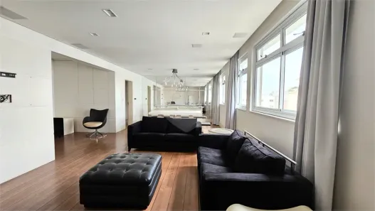Apartamento com 2 Quartos para alugar, 180m² no Cerqueira César, São Paulo