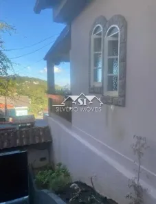 Casa com 3 Quartos à venda, 130m² no Mosela, Petrópolis