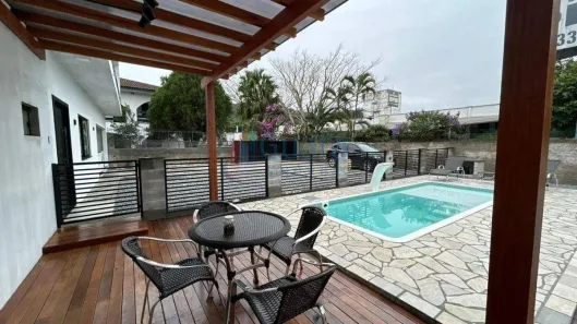 Casa com 3 Quartos à venda, 320m² no Centro, Guaramirim
