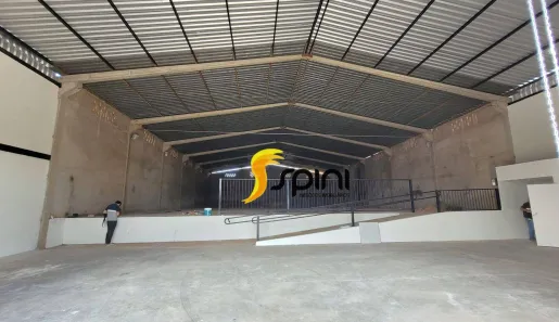 Galpão/Depósito/Armazém à venda, 800m² no Nossa Senhora das Graças, Uberlândia
