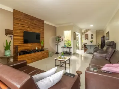 Sobrado com 3 Quartos à venda, 289m² no Vila Carrão, São Paulo