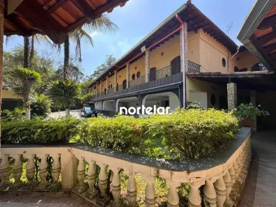 Fazenda/Sítio com 9 Quartos à venda, 2200m² no Vila Clarice, São Paulo
