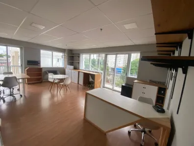 Sala Comercial à venda, 45m² no Santo Amaro, São Paulo