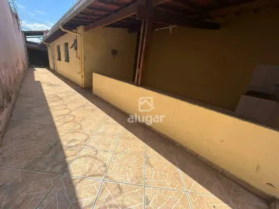Casa com 2 Quartos para alugar, 120m² no Vera Cruz, Montes Claros