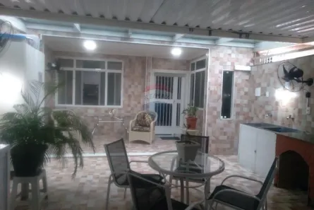 Casa com 7 Quartos à venda, 315m² no Jardim América, Rio de Janeiro