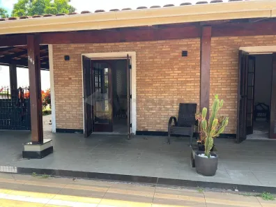 Casa com 3 Quartos para alugar, 100m² no Loteamento Jardim Aruan, Caraguatatuba
