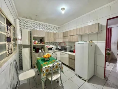 Casa com 2 Quartos à venda, 70m² no Conjunto Residencial Alaor Ferreira Lima, Taubaté