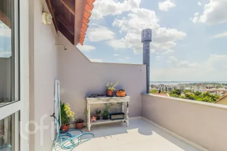 Casa com 2 Quartos à venda, 148m² no Camaquã, Porto Alegre