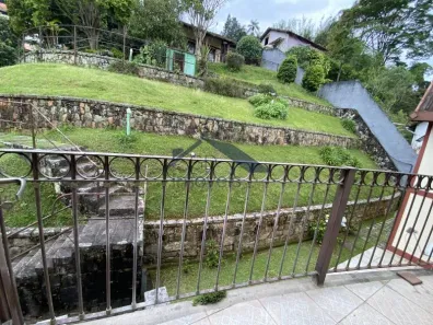 Apartamento com 2 Quartos à venda, 70m² no Quarteirão Ingelheim, Petrópolis