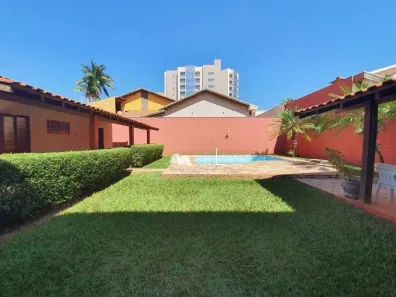 Casa com 3 Quartos à venda, 213m² no Jardim Redentor, São José do Rio Preto