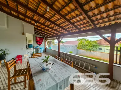 Casa com 3 Quartos à venda, 178m² no Jarivatuba, Joinville