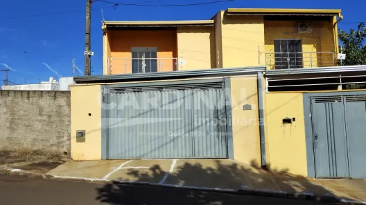 Casa com 3 Quartos para alugar, 165m² no Vila José Bonifácio, Araraquara