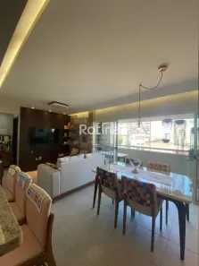 Apartamento com 3 Quartos para alugar, 91m² no Santa Mônica, Uberlândia
