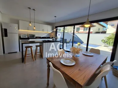 Casa com 4 Quartos para venda ou aluguel, 220m² no Barra do Sahy, São Sebastião