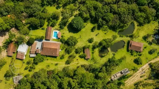 Fazenda/Sítio com 6 Quartos à venda, 700m² no Taiaçupeba, Mogi das Cruzes