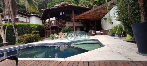 Casa de Condomínio com 3 Quartos à venda, 450m² no Itaipu, Niterói