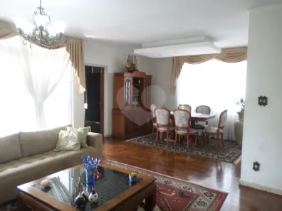 Apartamento com 3 Quartos à venda, 210m² no Santa Cecília, São Paulo