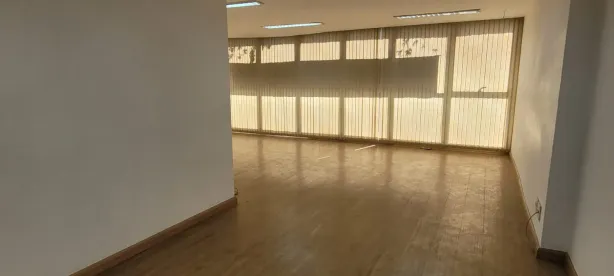 Ponto Comercial para alugar, 698m² no Centro, Rio de Janeiro