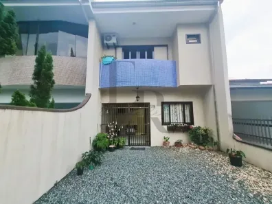 Sobrado com 3 Quartos à venda, 94m² no Glória, Joinville