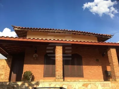 Casa com 3 Quartos à venda, 373m² no Jardim do Lago, Campinas