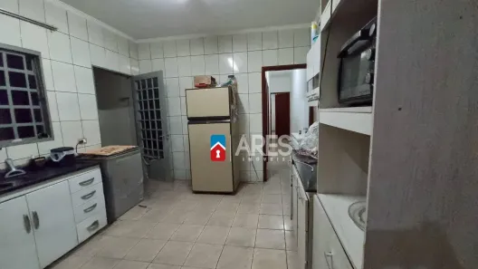 Casa com 4 Quartos à venda, 179m² no Jardim das Laranjeiras, Santa Bárbara D'Oeste