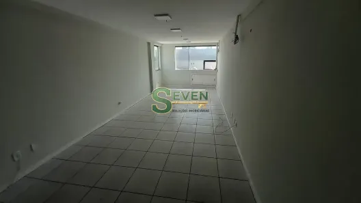 Sala Comercial para venda ou aluguel, 83m² no Aterrado, Volta Redonda