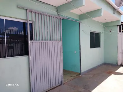 Kitnet com 1 Quarto para alugar, 40m² no Recanto das Emas, Brasília