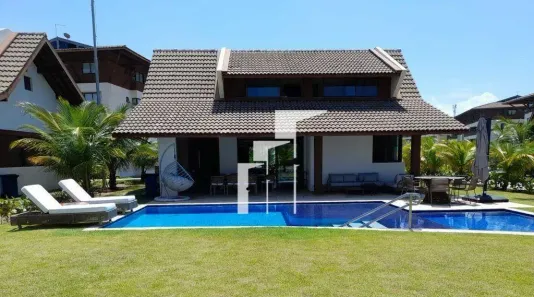 Casa com 5 Quartos para alugar, 260m² no N. Sra. do Ó, Ipojuca