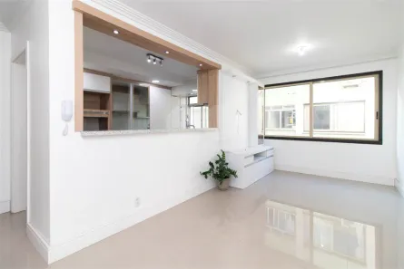 Apartamento com 2 Quartos para alugar, 71m² no Teresópolis, Porto Alegre