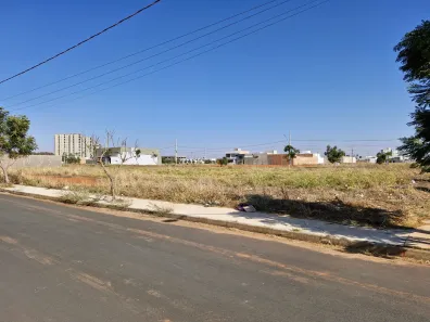 Lote/Terreno à venda, 500m² no Novo Mundo, Uberlândia