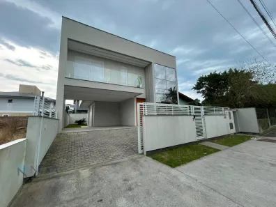 Casa com 3 Quartos à venda, 230m² no Campeche, Florianópolis