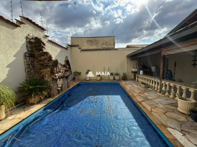 Casa com 3 Quartos à venda, 170m² no Parque São Geraldo, Uberaba